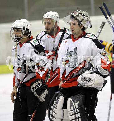 Eishockey Carinthian Hockey League CHL.  EC Tarco Woelfe Klagenfurt gegen EC Feld am See. Florian Pessentheiner, Christoph Felsberger (Tarco). Klagenfurt, am 25.2.2010.
Foto: Kuess

---
pressefotos, pressefotografie, kuess, qs, qspictures, sport, bild, bilder, bilddatenbank