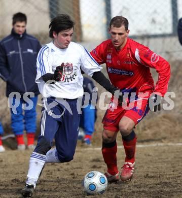Fussball KFV Cup. Friesacher AC gegen SAK Klagenfurt. Hannes Passegger (Friesach), Christian Dlopst (SAK). Friesach, am 6.3.2010.
Foto: Kuess
---
pressefotos, pressefotografie, kuess, qs, qspictures, sport, bild, bilder, bilddatenbank