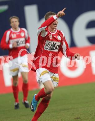 Fussball BUndesliga. SK Austria Kaernten gegen SV Mattersburg. Torjubel Dominik Doleschal (Mattersburg). Klagenfurt, am 6.2.2010.
Foto: Kuess
---
pressefotos, pressefotografie, kuess, qs, qspictures, sport, bild, bilder, bilddatenbank