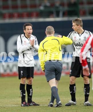 Fussball BUndesliga. SK Austria Kaernten gegen SV Mattersburg. Rote Karte fuer Matthias Dollinger. Klagenfurt, am 6.2.2010.
Foto: Kuess
---
pressefotos, pressefotografie, kuess, qs, qspictures, sport, bild, bilder, bilddatenbank