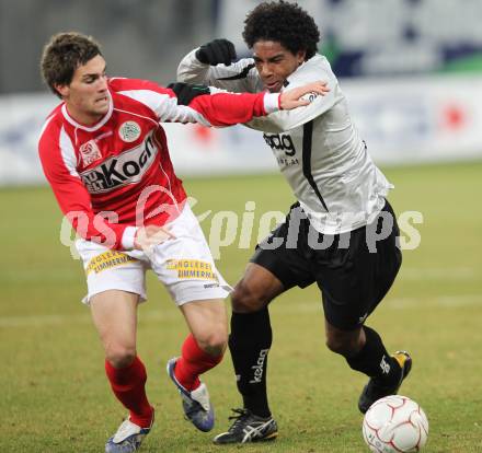 Fussball BUndesliga. SK Austria Kaernten gegen SV Mattersburg. Sandro Ferreira Da Silva (Kaernten), Manuel Seidl (Mattersburg). Klagenfurt, am 6.2.2010.
Foto: Kuess
---
pressefotos, pressefotografie, kuess, qs, qspictures, sport, bild, bilder, bilddatenbank