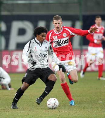 Fussball BUndesliga. SK Austria Kaernten gegen SV Mattersburg. Sandro Ferreira Da Silva (Kaernten), Dominik Doleschal (Mattersburg). Klagenfurt, am 6.2.2010.
Foto: Kuess
---
pressefotos, pressefotografie, kuess, qs, qspictures, sport, bild, bilder, bilddatenbank