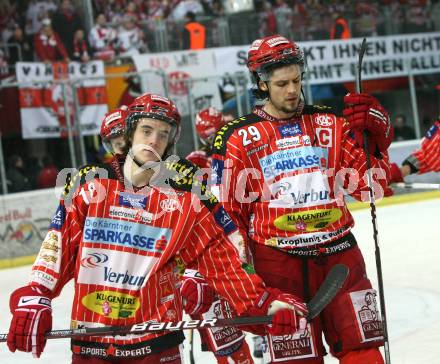 EBEL. Eishockey Bundesliga. EC Red Bull Salzburg gegen KAC. Silvio Jakobitsch, Christoph Brandner (KAC). Salzburg, am 7.3.2010.
Foto: Kuess 

---
pressefotos, pressefotografie, kuess, qs, qspictures, sport, bild, bilder, bilddatenbank