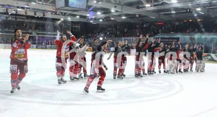 EBEL. Eishockey Bundesliga. EC Red Bull Salzburg gegen KAC. Die AC Spieler verabschieden sich von den Fans. Salzburg, am 7.3.2010.
Foto: Kuess 

---
pressefotos, pressefotografie, kuess, qs, qspictures, sport, bild, bilder, bilddatenbank