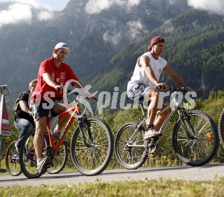 EBEL. Eishockey Bundesliga. Teambuilding KAC. Jeffrey Tory. Rafting. Lienz, am 1.9.2008.
Foto: Kuess
---
pressefotos, pressefotografie, kuess, qs, qspictures, sport, bild, bilder, bilddatenbank