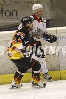 Eishockey Carinthian Hockey League CHL. EC Tarco Woelfe Klagenfurt gegen EC SV Spittal. Peter Mateicka (Tarco), Thomas Kreutzer (Spittal). Klagenfurt, am 9.3.2010.
Foto: Kuess
---
pressefotos, pressefotografie, kuess, qs, qspictures, sport, bild, bilder, bilddatenbank