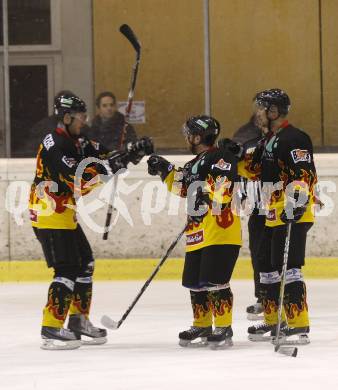 Eishockey Carinthian Hockey League CHL. EC Tarco Woelfe Klagenfurt gegen EC SV Spittal. Torjubel (Spittal). Klagenfurt, am 9.3.2010.
Foto: Kuess
---
pressefotos, pressefotografie, kuess, qs, qspictures, sport, bild, bilder, bilddatenbank