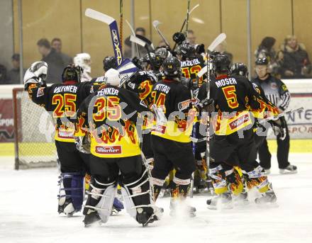 Eishockey Carinthian Hockey League CHL.  EC Tarco Woelfe Klagenfurt gegen EC SV Spittal. Jubel (Spittal). Klagenfurt, am 9.3.2010.
Foto: Kuess

---
pressefotos, pressefotografie, kuess, qs, qspictures, sport, bild, bilder, bilddatenbank