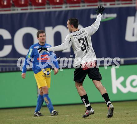 Fussball Stiegl OEFB Cup. SK Austria Kaernten gegen Fernwaerme Vienna. Jubel  Markus Pink(Kaernten). Klagenfurt, am 9.3.2010.
Foto: Kuess
---
pressefotos, pressefotografie, kuess, qs, qspictures, sport, bild, bilder, bilddatenbank