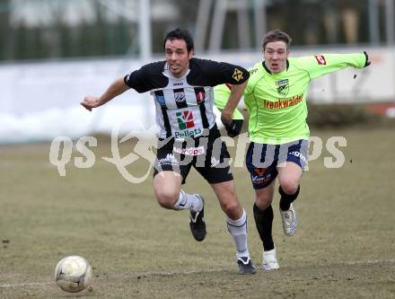 Fussball. Regionalliga. WAC/St. Andrae gegen SV Bad Aussee.  Bernd Kaintz (WAC/St. Andrae), Daniel Buchner (Bad Aussee). Wolfsberg, 13.3.2010. 
Foto: Kuess

---
pressefotos, pressefotografie, kuess, qs, qspictures, sport, bild, bilder, bilddatenbank