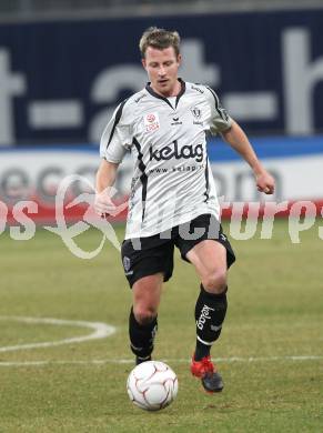 Fussball Stiegl OEFB Cup. SK Austria Kaernten gegen Fernwaerme Vienna. Thomas Riedl (Kaernten). Klagenfurt, am 9.3.2010.
Foto: Kuess
---
pressefotos, pressefotografie, kuess, qs, qspictures, sport, bild, bilder, bilddatenbank