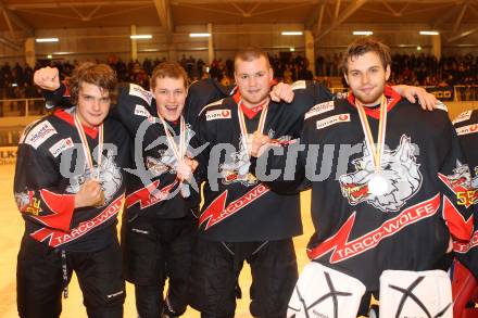 Eishockey Carinthian Hockey League CHL.  EC SV Spittal gegen EC Tarco Woelfe Klagenfurt.  Jubel (Tarco). Spittal, am 13.3.2010.
Foto: Kuess

---
pressefotos, pressefotografie, kuess, qs, qspictures, sport, bild, bilder, bilddatenbank