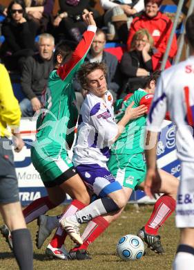 Fussball Regionalliga. SAK gegen Wels. Grega Triplat (SAK), Ertl Gernot  (Wels). Klagenfurt, 14.3.2010.
Foto: Kuess
---
pressefotos, pressefotografie, kuess, qs, qspictures, sport, bild, bilder, bilddatenbank