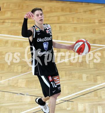 Basketball Bundesliga. Woerthersee Piraten gegen Guessing Knights.  Thomas Klepeisz  (Guessing Knights). Klagenfurt, 14.3.2010.
Foto:  Kuess

---
pressefotos, pressefotografie, kuess, qs, qspictures, sport, bild, bilder, bilddatenbank