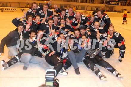 Eishockey Carinthian Hockey League CHL.  EC SV Spittal gegen EC Tarco Woelfe Klagenfurt.  Jubel (Tarco). Spittal, am 13.3.2010.
Foto: Kuess

---
pressefotos, pressefotografie, kuess, qs, qspictures, sport, bild, bilder, bilddatenbank