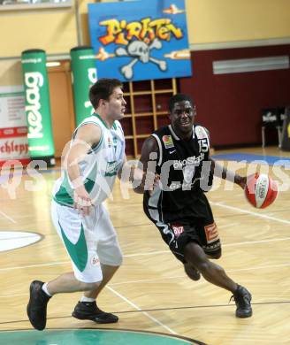 Basketball Bundesliga. Woerthersee Piraten gegen Guessing Knights.  Weber Bernhard (Piraten), Jean Francois  (Guessing Knights). Klagenfurt, 14.3.2010.
Foto:  Kuess

---
pressefotos, pressefotografie, kuess, qs, qspictures, sport, bild, bilder, bilddatenbank