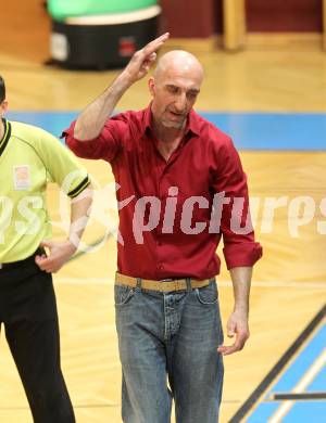 Basketball Bundesliga. Woerthersee Piraten gegen Guessing Knights.  Trainer Nenad Videka (Piraten). Klagenfurt, 14.3.2010.
Foto:  Kuess

---
pressefotos, pressefotografie, kuess, qs, qspictures, sport, bild, bilder, bilddatenbank