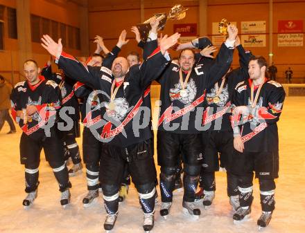 Eishockey Carinthian Hockey League CHL.  EC SV Spittal gegen EC Tarco Woelfe Klagenfurt.  Jubel (Tarco). Spittal, am 13.3.2010.
Foto: Kuess

---
pressefotos, pressefotografie, kuess, qs, qspictures, sport, bild, bilder, bilddatenbank