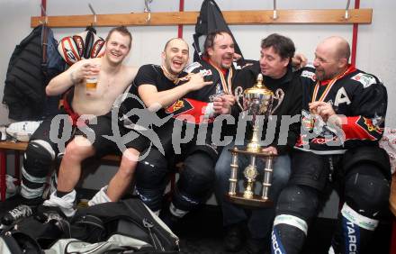 Eishockey Carinthian Hockey League CHL.  EC SV Spittal gegen EC Tarco Woelfe Klagenfurt.  Jubel (Tarco). Spittal, am 13.3.2010.
Foto: Kuess

---
pressefotos, pressefotografie, kuess, qs, qspictures, sport, bild, bilder, bilddatenbank