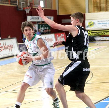 Basketball Bundesliga. Woerthersee Piraten gegen Guessing Knights.  Sebastian Schaal (Piraten), Thomas Klepeisz  (Guessing Knights). Klagenfurt, 14.3.2010.
Foto:  Kuess

---
pressefotos, pressefotografie, kuess, qs, qspictures, sport, bild, bilder, bilddatenbank