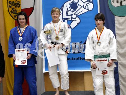 Judo. Kaerntner Meisterschaften. 2. Melissa Hochegger, 1. Petra Steinbauer, 3. Iris Hauer. Feldkirchen, 14. 3. 2010.
Foto: Kuess
---
pressefotos, pressefotografie, kuess, qs, qspictures, sport, bild, bilder, bilddatenbank