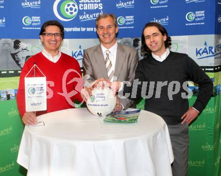 Soccer camps Kaernten. Armin Somrak, Landesrat Josef Martinz, Wolfgang Ebner. Klagenfurt, 14.3.2009.
Foto: Kuess
---
pressefotos, pressefotografie, kuess, qs, qspictures, sport, bild, bilder, bilddatenbank