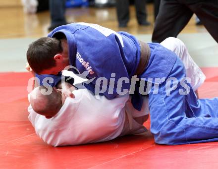 Judo. Kaerntner Meisterschaften. (+73kg - 81kg). Matthias Piber, Rudolf Lackner. Feldkirchen, 14. 3. 2010.
Foto: Kuess
---
pressefotos, pressefotografie, kuess, qs, qspictures, sport, bild, bilder, bilddatenbank