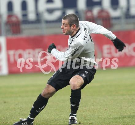 Fussball Stiegl OEFB Cup. SK Austria Kaernten gegen Fernwaerme Vienna. Marco Salvatore (Kaernten). Klagenfurt, am 9.3.2010.
Foto: Kuess
---
pressefotos, pressefotografie, kuess, qs, qspictures, sport, bild, bilder, bilddatenbank