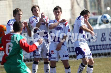 Fussball Regionalliga. SAK gegen Wels. Samo Bernhard Olip, Martin Wakonig, Darjan Aleksic, Goran Jolic (SAK). Klagenfurt, 14.3.2010.
Foto: Kuess
---
pressefotos, pressefotografie, kuess, qs, qspictures, sport, bild, bilder, bilddatenbank