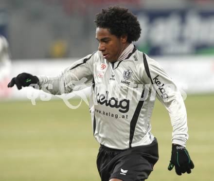 Fussball Stiegl OEFB Cup. SK Austria Kaernten gegen Fernwaerme Vienna. Sandro Ferreira Da Silva (Kaernten). Klagenfurt, am 9.3.2010.
Foto: Kuess
---
pressefotos, pressefotografie, kuess, qs, qspictures, sport, bild, bilder, bilddatenbank