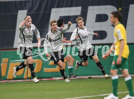 Fussball Bundesliga. SK Austria Kaernten gegen SV Josko Ried. Torjubel Michael Sollbauer, Peter Pucker, Stefan Hierlaender (Kaernten). Klagenfurt, am 20.3.2010.
Foto: Kuess
---
pressefotos, pressefotografie, kuess, qs, qspictures, sport, bild, bilder, bilddatenbank