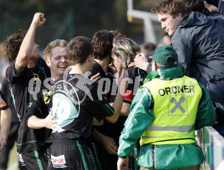 Fussball Regionalliga. SC St. Stefan/Lav. gegen SK St. Andrae/Lavanttal. Torjubel (St. Stefan). Klagenfurt, 20.3.2010.
Foto: Kuess
---
pressefotos, pressefotografie, kuess, qs, qspictures, sport, bild, bilder, bilddatenbank