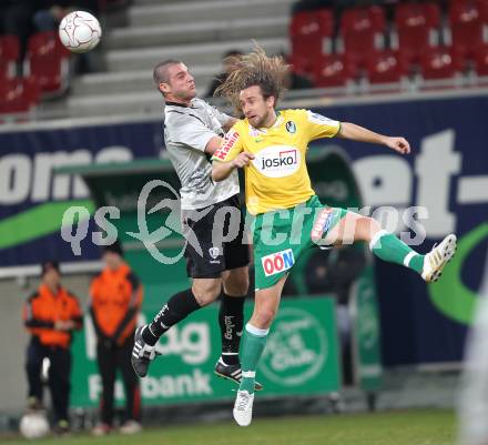 Fussball Bundesliga. SK Austria Kaernten gegen SV Josko Ried. Marco Salvatore (Kaernten), Stefan Lexa (Ried). Klagenfurt, am 20.3.2010.
Foto: Kuess
---
pressefotos, pressefotografie, kuess, qs, qspictures, sport, bild, bilder, bilddatenbank