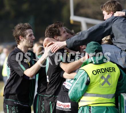 Fussball Regionalliga. SC St. Stefan/Lav. gegen SK St. Andrae/Lavanttal.Torjubel (St. Stefan). Klagenfurt, 20.3.2010.
Foto: Kuess
---
pressefotos, pressefotografie, kuess, qs, qspictures, sport, bild, bilder, bilddatenbank