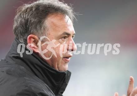 Fussball Stiegl OEFB Cup. SK Austria Kaernten gegen Fernwaerme Vienna. Trainer Joze Prelogar (Kaernten). Klagenfurt, am 9.3.2010.
Foto: Kuess
---
pressefotos, pressefotografie, kuess, qs, qspictures, sport, bild, bilder, bilddatenbank