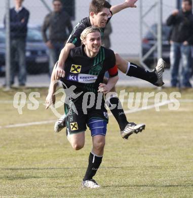 Fussball Regionalliga. SC St. Stefan/Lav. gegen SK St. Andrae/Lavanttal. Jubel Guenther Feimuth, Stephan Baumgartner (St. Stefan). Klagenfurt, 20.3.2010.
Foto: Kuess
---
pressefotos, pressefotografie, kuess, qs, qspictures, sport, bild, bilder, bilddatenbank