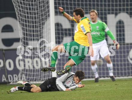 Fussball Bundesliga. SK Austria Kaernten gegen SV Josko Ried. Luka Elsner, Andreas Schranz (Kaernten), Atdhe Nuhiu (Ried). Klagenfurt, am 20.3.2010.
Foto: Kuess
---
pressefotos, pressefotografie, kuess, qs, qspictures, sport, bild, bilder, bilddatenbank