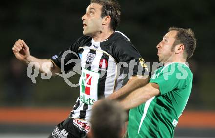 Fussball Regionalliga. SK St. Andrae/Lavanttal gegen FC Superfund Pasching. Marco Reich (St. Andrae/Lavanttal), Alexander Schriebl (Pasching). Wolfsberg, 26.3.2010.
Foto: Kuess
---
pressefotos, pressefotografie, kuess, qs, qspictures, sport, bild, bilder, bilddatenbank