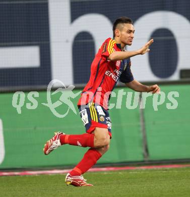 Fussball Bundesliga. SK Austria Kaernten gegen SK Rapid Wien. Torjubel Veli Kavlak (Rapid). Klagenfurt, am 27.3.2010.
Foto: Kuess
---
pressefotos, pressefotografie, kuess, qs, qspictures, sport, bild, bilder, bilddatenbank