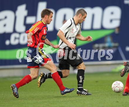 Fussball Bundesliga. SK Austria Kaernten gegen SK Rapid Wien. Marco Salvatore (Kaernten), Steffen Hoffmann (Rapid). Klagenfurt, am 27.3.2010.
Foto: Kuess
---
pressefotos, pressefotografie, kuess, qs, qspictures, sport, bild, bilder, bilddatenbank