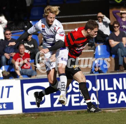 Fussball Regionalliga. SAK gegen Flavia Solva. Johannes Isopp (SAK), Diego Rottensteiner (Flavia Solva). Klagenfurt, am 27.3.2010.
Foto: Kuess
---
pressefotos, pressefotografie, kuess, qs, qspictures, sport, bild, bilder, bilddatenbank