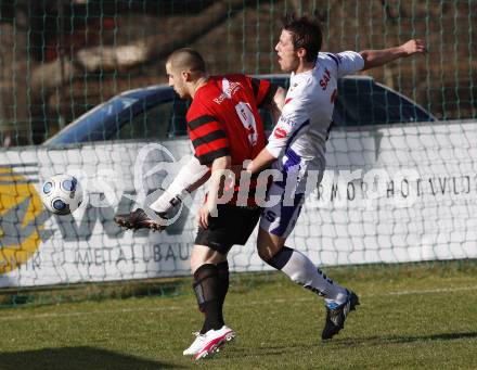 Fussball Regionalliga. SAK gegen Flavia Solva. Darjan Aleksic (SAK), Manuel Bucsek (Flavia Solva). Klagenfurt, am 27.3.2010.
Foto: Kuess
---
pressefotos, pressefotografie, kuess, qs, qspictures, sport, bild, bilder, bilddatenbank