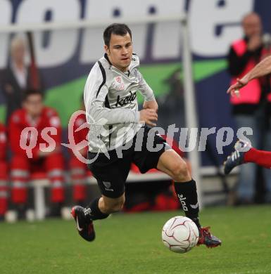 Fussball Bundesliga. SK Austria Kaernten gegen SK Rapid Wien. Leonhard Kaufmann (Kaernten). Klagenfurt, am 27.3.2010.
Foto: Kuess
---
pressefotos, pressefotografie, kuess, qs, qspictures, sport, bild, bilder, bilddatenbank