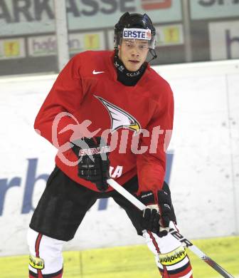 Eishockey. Training Nationalteam Oesterreich. Thomas Raffl (Lulea). Klagenfurt, am 29.3.2010.
Foto: Kuess
---
pressefotos, pressefotografie, kuess, qs, qspictures, sport, bild, bilder, bilddatenbank