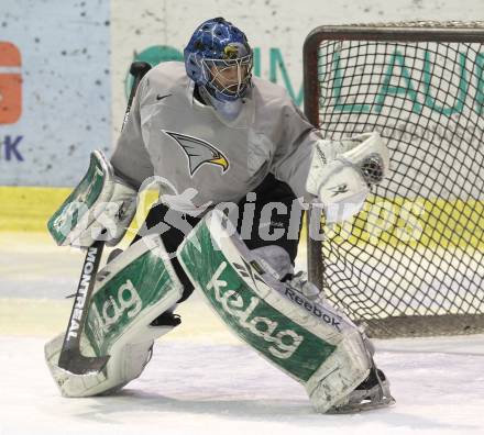 Eishockey. Training Nationalteam Oesterreich. Bernhard Starkbaum (VSV). Klagenfurt, am 29.3.2010.
Foto: Kuess
---
pressefotos, pressefotografie, kuess, qs, qspictures, sport, bild, bilder, bilddatenbank