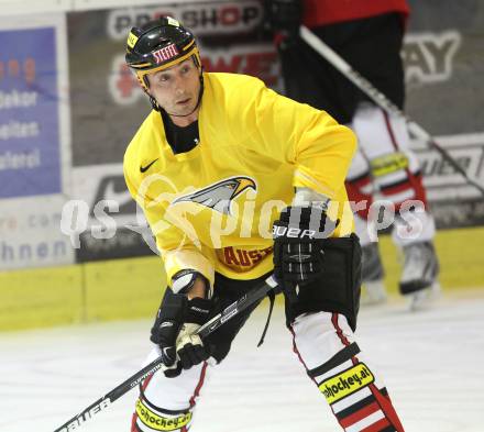 Eishockey. Training Nationalteam Oesterreich. Darcy Werenka (Vienna Capitals). Klagenfurt, am 29.3.2010.
Foto: Kuess
---
pressefotos, pressefotografie, kuess, qs, qspictures, sport, bild, bilder, bilddatenbank