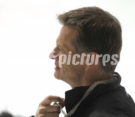 Eishockey. Training Nationalteam Oesterreich. Trainer Bill Gilligan. Klagenfurt, am 29.3.2010.
Foto: Kuess
---
pressefotos, pressefotografie, kuess, qs, qspictures, sport, bild, bilder, bilddatenbank