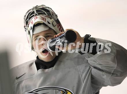 Eishockey. Training Nationalteam Oesterreich. Rene Swette (KAC). Klagenfurt, am 29.3.2010.
Foto: Kuess
---
pressefotos, pressefotografie, kuess, qs, qspictures, sport, bild, bilder, bilddatenbank