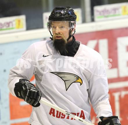 Eishockey. Training Nationalteam Oesterreich. Markus Peintner (Graz 99ers). Klagenfurt, am 29.3.2010.
Foto: Kuess
---
pressefotos, pressefotografie, kuess, qs, qspictures, sport, bild, bilder, bilddatenbank