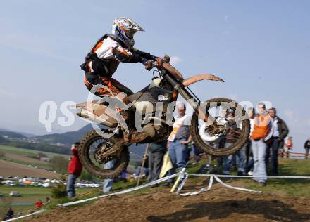 Motorsport, Austrian Cross Country. ACC. Enduro. Siegi Bauer. 
Mairist, am 1.5.2009.
Foto: Kuess

---
pressefotos, pressefotografie, kuess, qs, qspictures, sport, bild, bilder, bilddatenbank